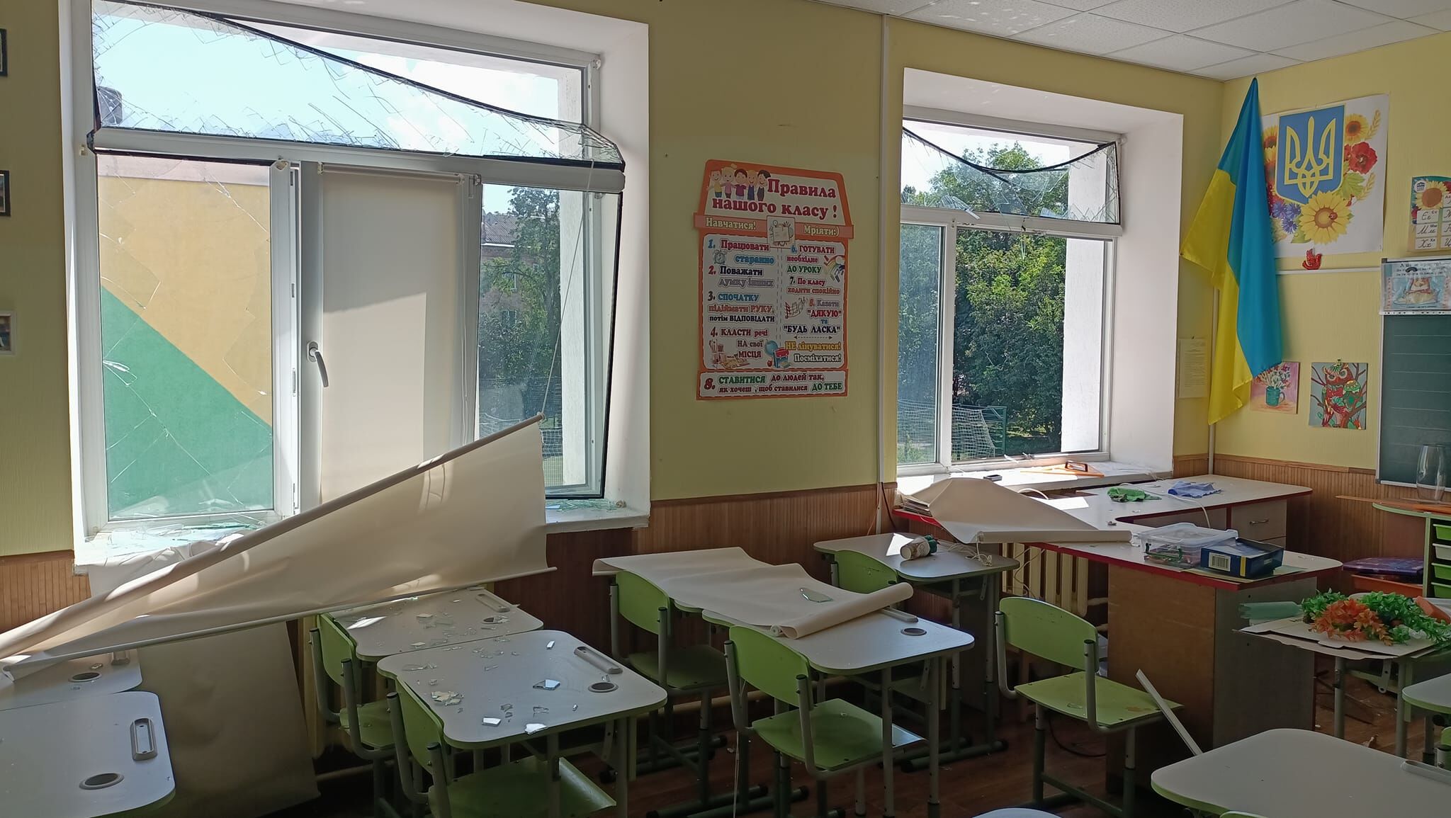 U-LEAD та Фонд "Сміливі відновлювати" відновили вікна у чернігівській школі №3